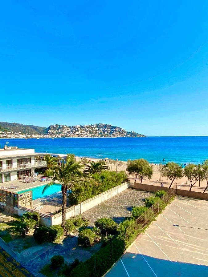 Studio Roses Beach Εξωτερικό φωτογραφία